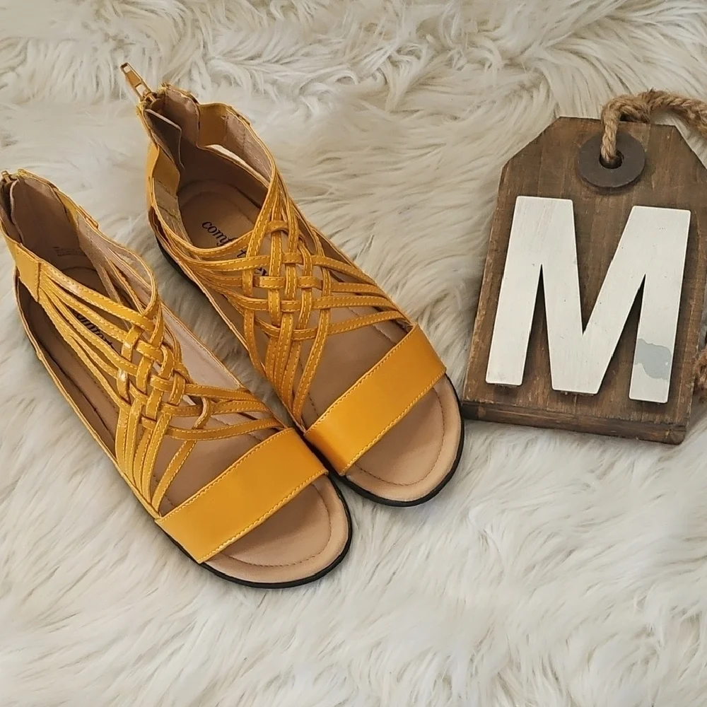comfortview Women's Honey Mustard Zip Back Sandals